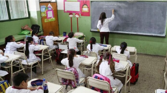 CABA: se otorgó un aumento salarial del 17% a los docentes