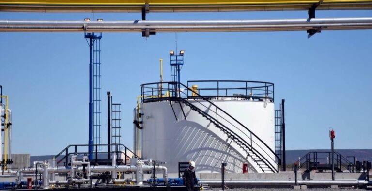 Importación de energía: Argentina pagó el primer buque para garantizar la provisión de gas