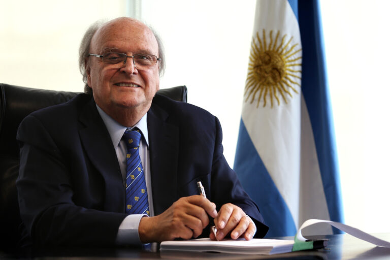 José Ignacio De Mendiguren: «Estamos invirtiendo cerca de $20.000 millones para el desarrollo de las PyMES»