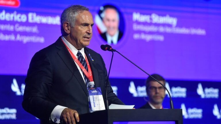 «La Argentina puede ser parte de la solución y fortalecer su economía»: EE.UU. convoca al país a «llevar alimentos y energía al mundo»