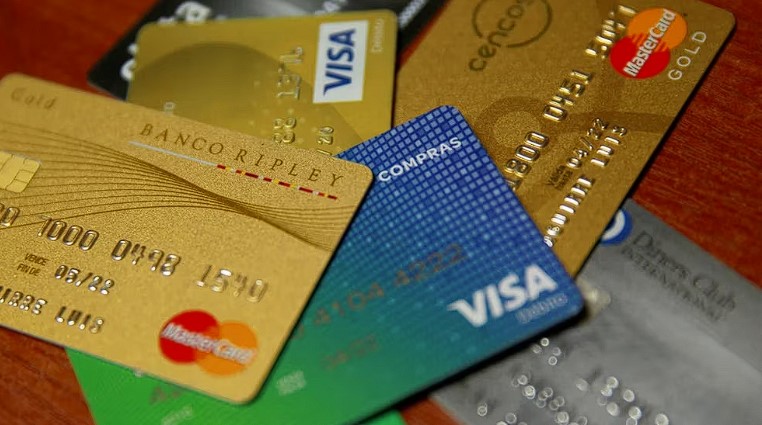 Pagos con tarjeta: la AFIP actualizó los valores que deberán informar las entidades financieras