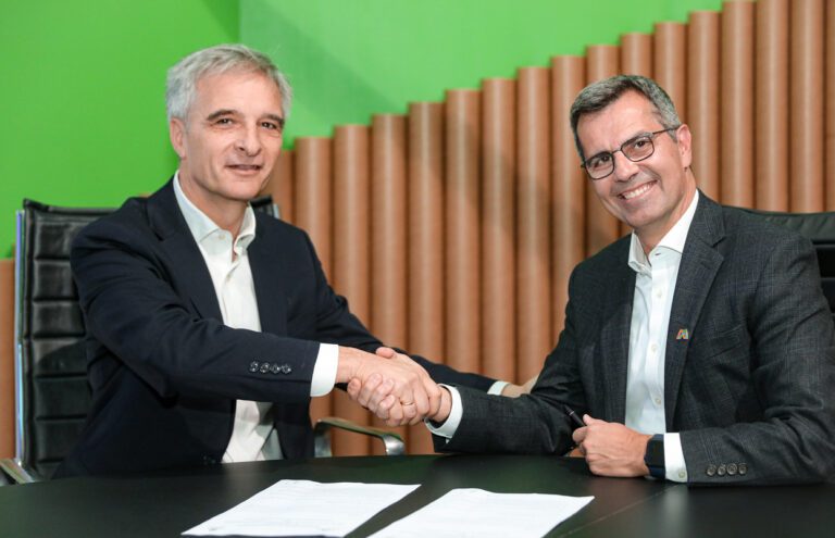 La CAFCI firmó un acuerdo de cooperación técnica con la ANBIMA