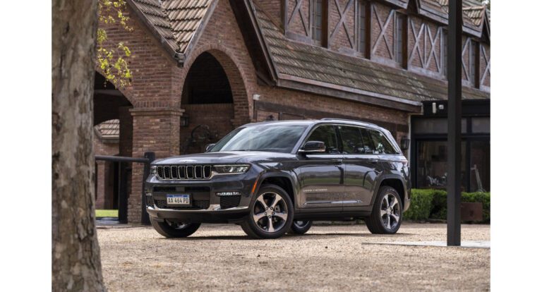 La marca Jeep lanza el nuevo Grand Cherokee Limited, una 4×4 más sofisticada y tecnológica