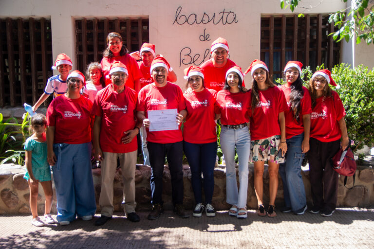 Navidad: cientos de voluntarios participaron del armado y distribución de comidas