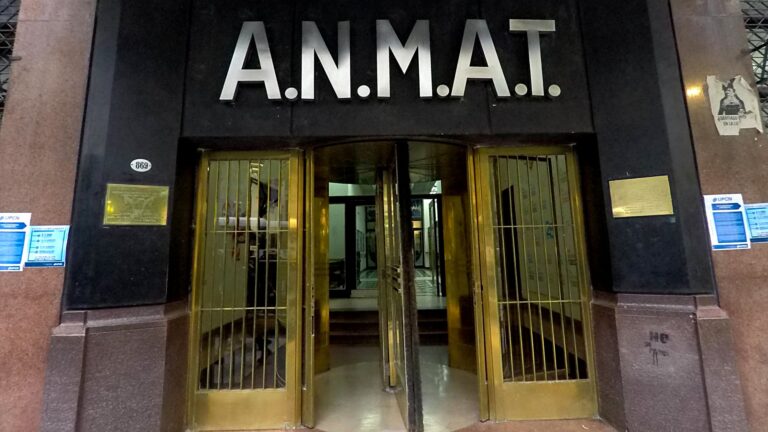 Duro comunicado de la ANMAT sobre el «estado crítico del sector productivo argentino»