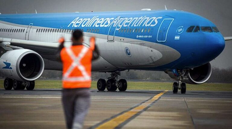 Caso Aerolíneas: amenazan con llevar a cabo embargos a la compañía aérea