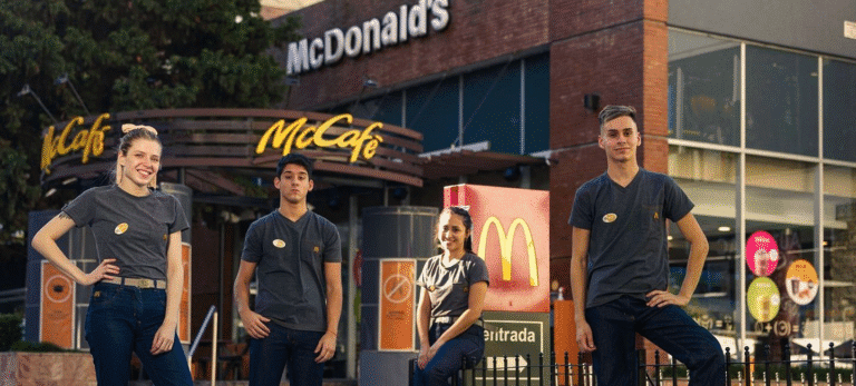 Arcos Dorados contratará 10.000 personas de programas de empleo