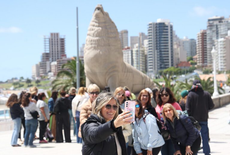 Más turismo y más impacto: 1,69 millones de viajeros movilizaron $ 355.789 millones en el fin de semana extralargo