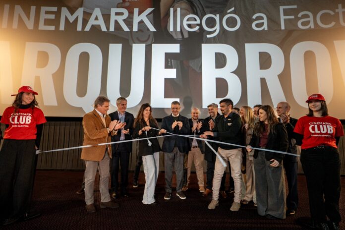Apertura de Cinemark en Factory Parque Brown (2)