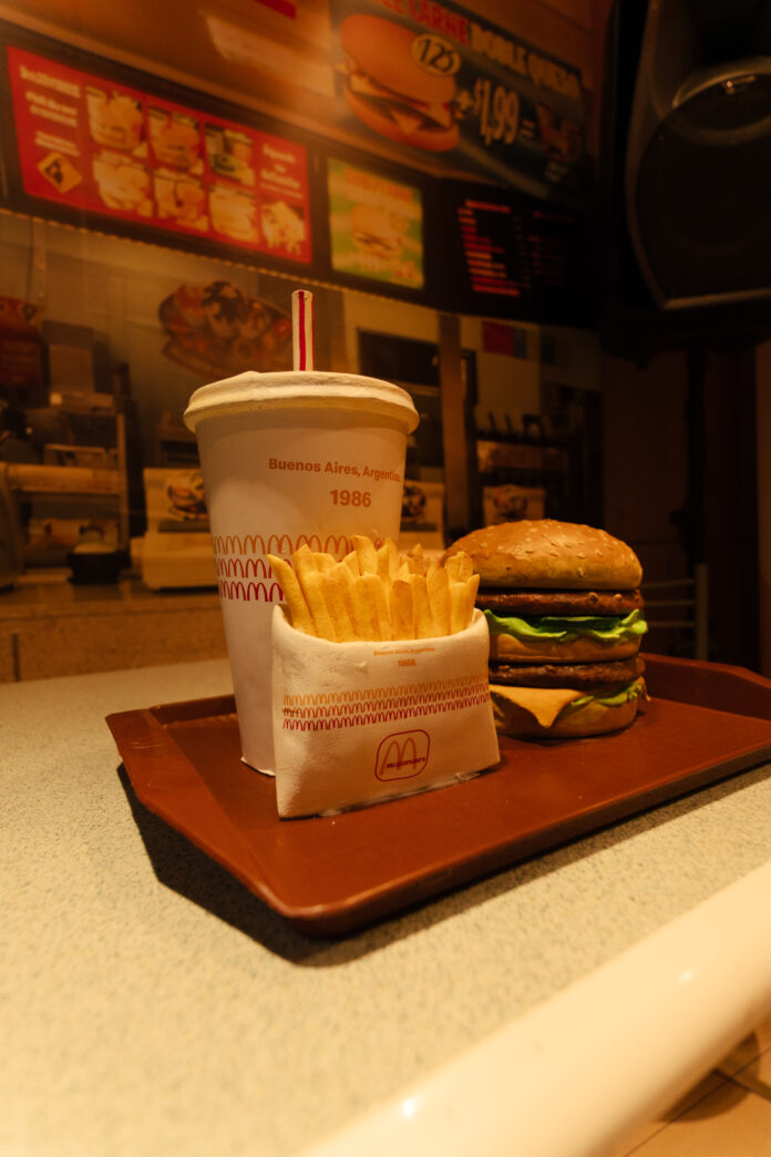 McDonald’s celebra 40 años en Argentina con un espacio que invita a reencontrarse con su historia